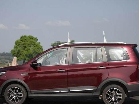 7万多配全景摄像头+五连杆悬架，空间媲美宝骏730，却比本田省油