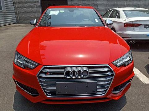 全新奥迪S4到店实拍，售46.98万，外观帅气，百公里加速仅4.7秒