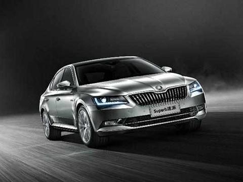 比迈腾短5mm 轴距2米85 油耗5升 这合资中级车卖14万