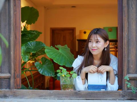 时尚小美女与十三朝古都的邂逅