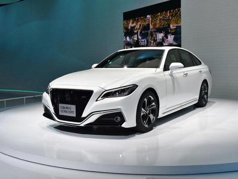 可以放弃奥迪A4了！丰田新皇冠超拉风，最快6月26日发布！