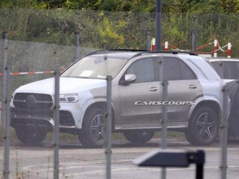 预计巴黎车展首发 曝全新奔驰GLE级低伪谍照