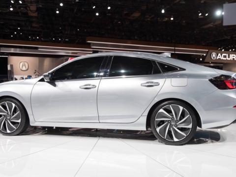 本田又有新动作, 新车比奔驰还漂亮, 16万买雅阁的都后悔了