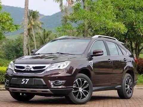 7座4米8多, 远看30万, 近看20万, 内饰70万, 其实才十万