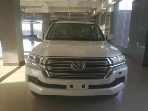 18款酷路泽4000 震撼人心的超强越野性能