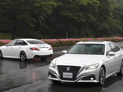 与油腻彻底说再见，这还是我们熟悉的丰田皇冠吗？