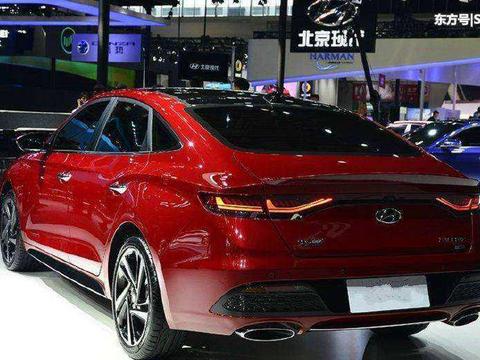 现代轿跑LAFESTA亮相！颜值比凌渡漂亮十倍，仅15万，你会买吗