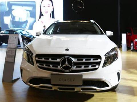 奔驰在华认栽！比宝马X3帅，从40万跌到19万，销量不如途观零头