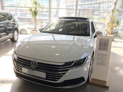 国内首台新款大众CC到店