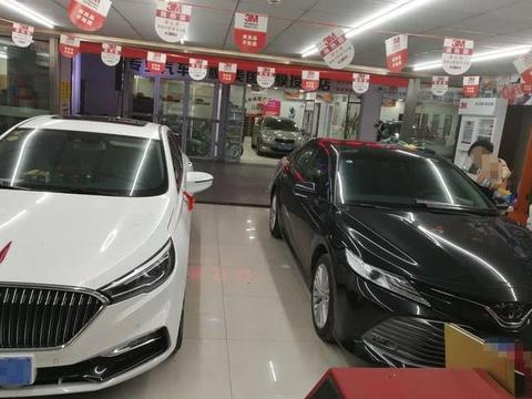 当红旗H5和凯美瑞停一起, 终于明白为何大家都说开红旗有面子