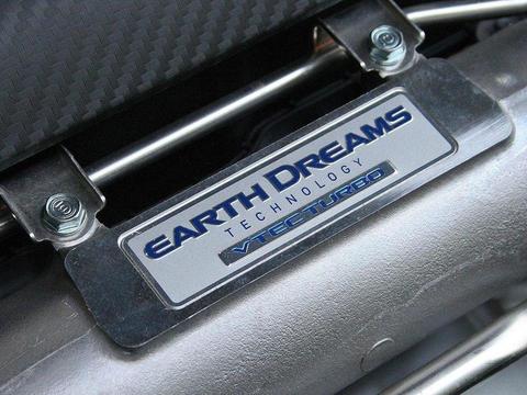 真正买发动机送车, 十万元顶配后鼓刹, 全系无大屏无雷达