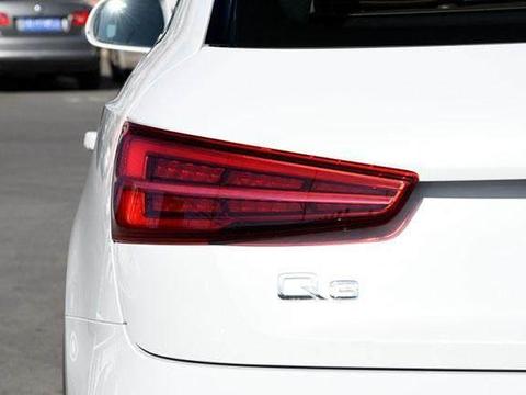 宝马X1太贵别买，这款豪华SUV又美又大气，售价在19万左右