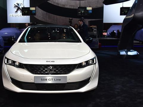 标致新一代神车即将亮相广州车展，无框门加掀背，外观极具运动感