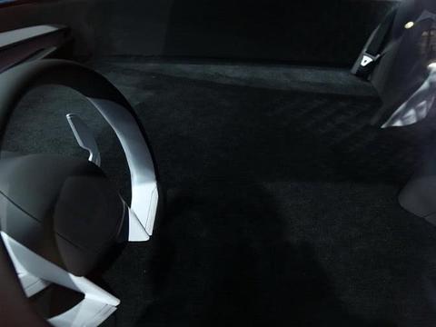 红旗放大招，推出国产版劳斯莱斯，别说宝马，宾利都慌了