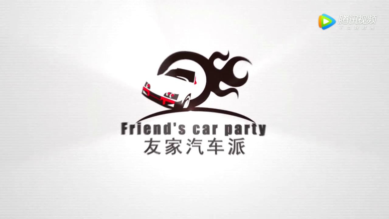 电动车超载三人追尾大巴车，超速超载没人管么，网友看完很气愤