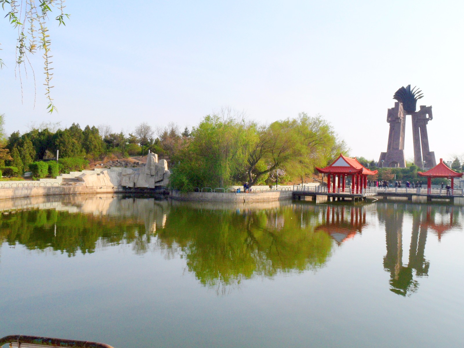 每一次都有新感觉，拍了这么多通辽市西拉木伦公园的马头琴雕塑