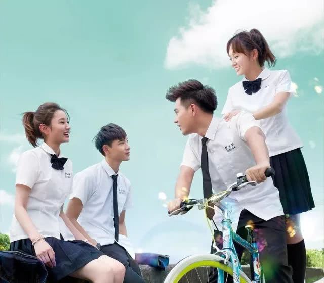 《以你为名的青春》图片