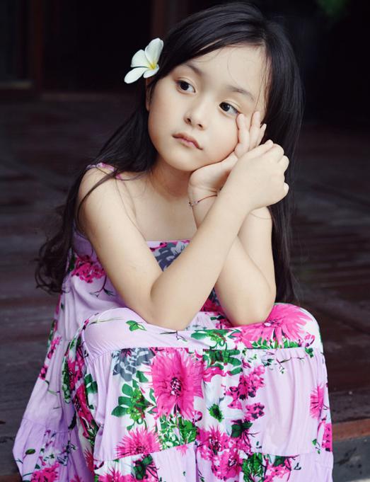全球最美的5位小女孩,中国上榜一人,而且她还不是星二