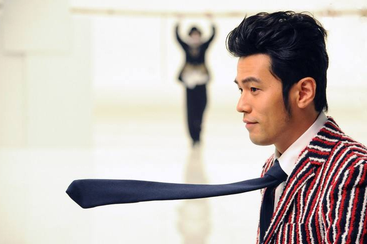 胡彦斌的收入,林志颖的收入,周杰伦的收入,没有