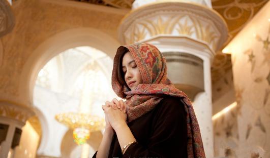 嫁到迪拜的中国女人:表面光鲜,地位低下,真实的迪拜是啥样?