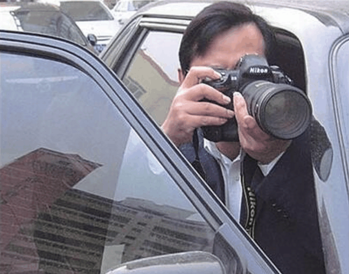 卓伟再曝N姓男星出轨S姓女星, 网友纷纷猜测,