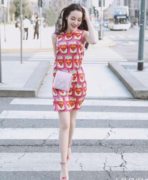 迪丽热巴|高跟鞋|斜挎_新浪