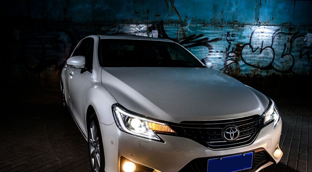 懂车人士首选的三款车?丰田锐志最经典,最后一