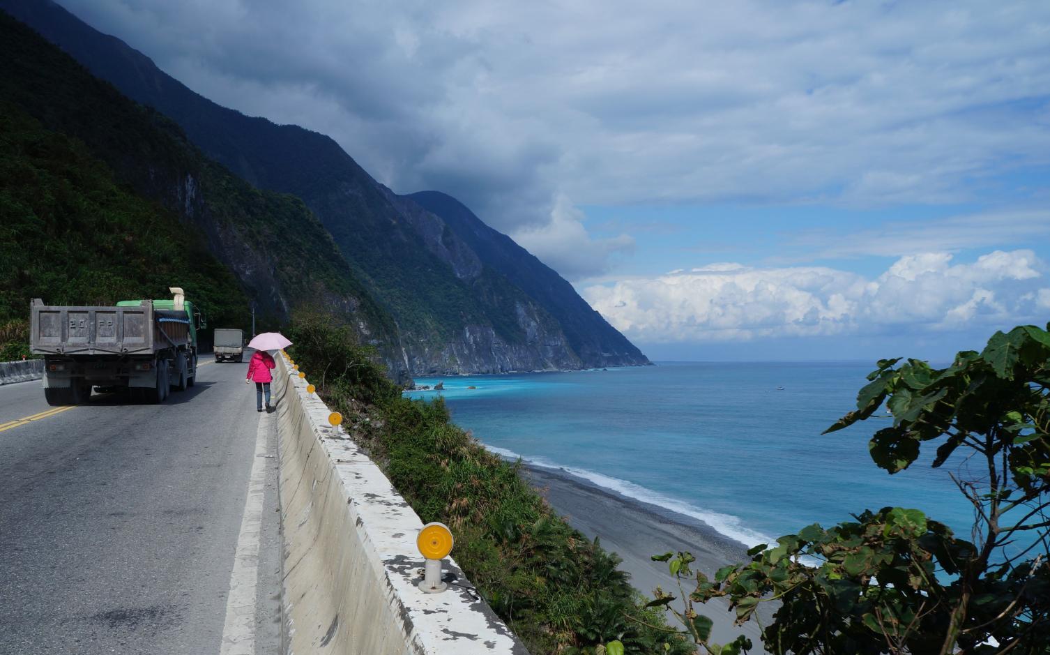 中国最美死亡公路,秋名山车神去了也只能翻车,或许你听说过