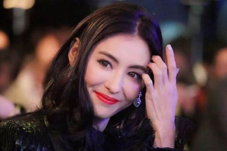 38岁张柏芝说谎成性?!睡十六天都没醒来!网友