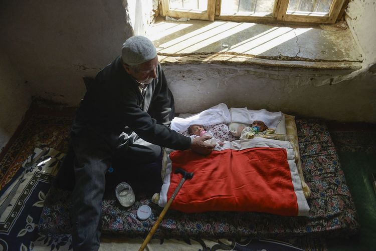 ��ʮ������ˣ�ӵ�ж�λ���ӣ���������������ӣ���Ů�����չˣ�