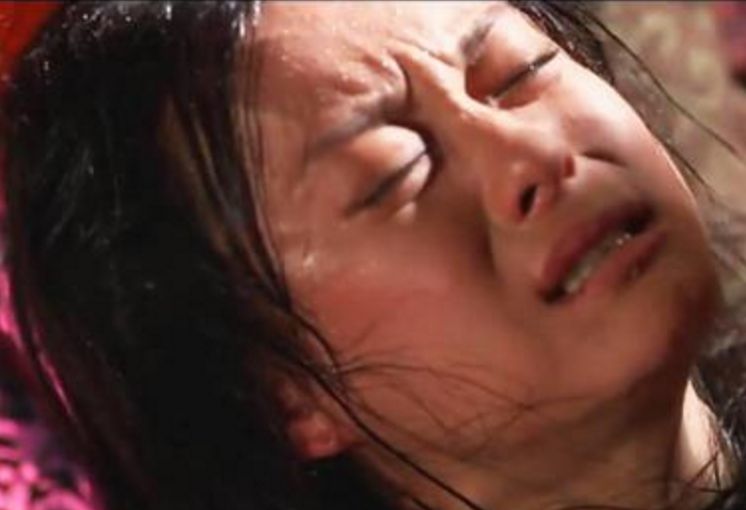 古代女人怎么生孩子?令人吃惊的接生手段,连皇后也不例外!