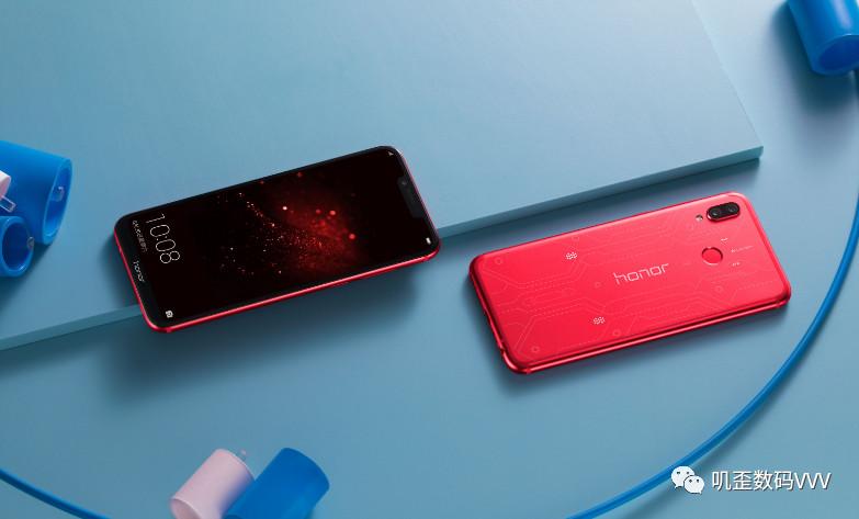华为新品荣耀play对比老大哥荣耀10 选择真让