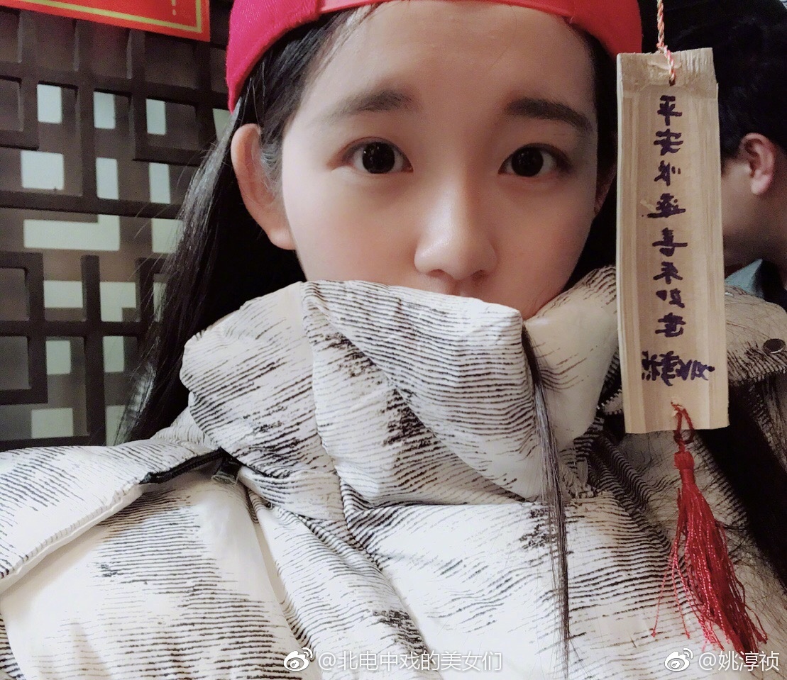 中国传媒大学2018级播音主持专业本科。来自