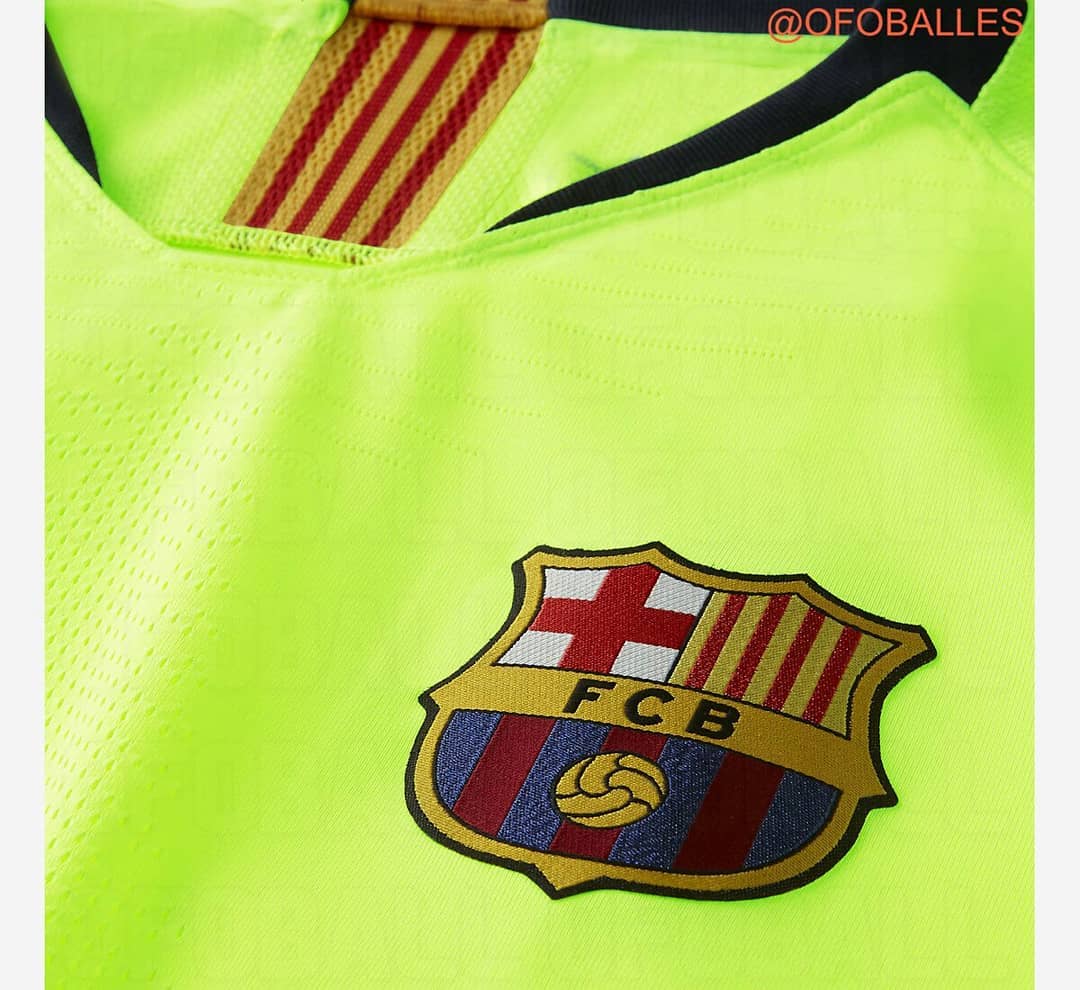 巴萨新赛季客场球衣各版球衣细节