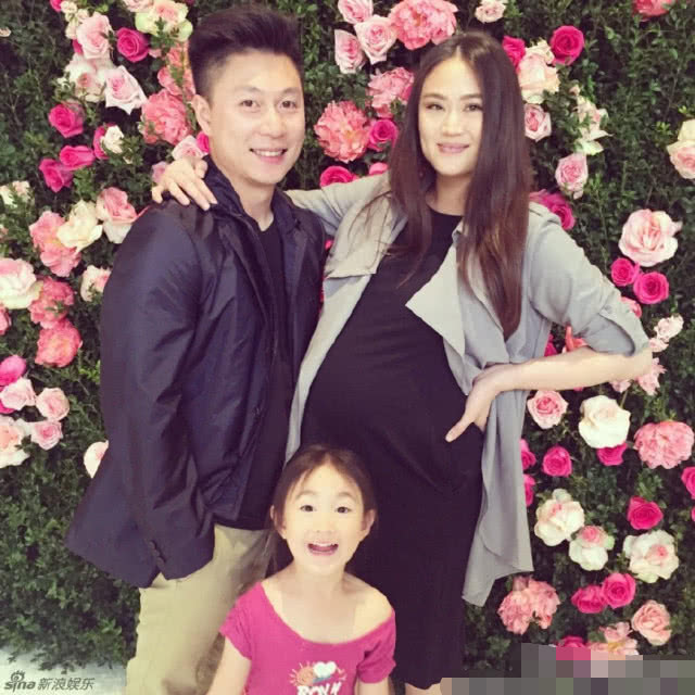 李安琪生病吃药过敏,脸肿遭李小鹏吐槽,网友:是