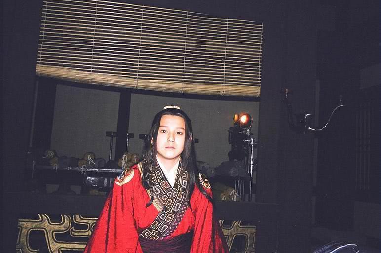 他在电视剧里跟吴磊一样帅，如今成了一名“胖胖”的公务员