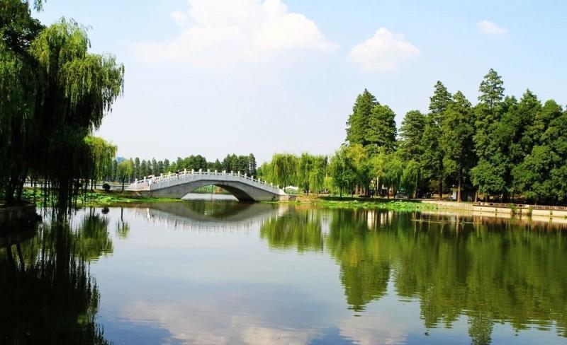 武汉最适合约会的好地方.前提你要有一个技术