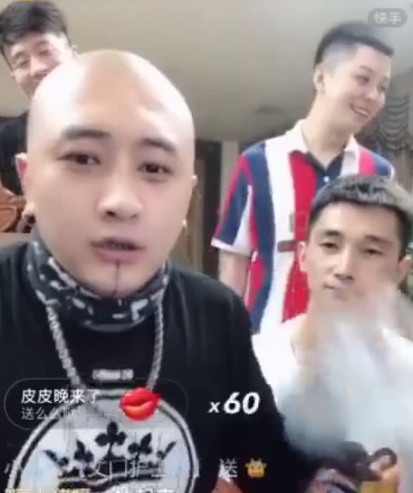 快手:高迪工作室更名刘叉叉,二驴直播间抢榜大