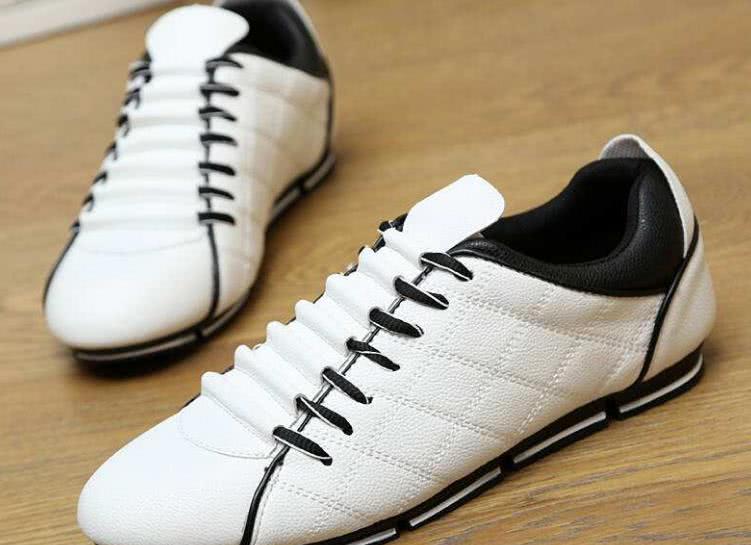 白鞋子上面有污垢洗不掉怎么办?网友:值得收藏