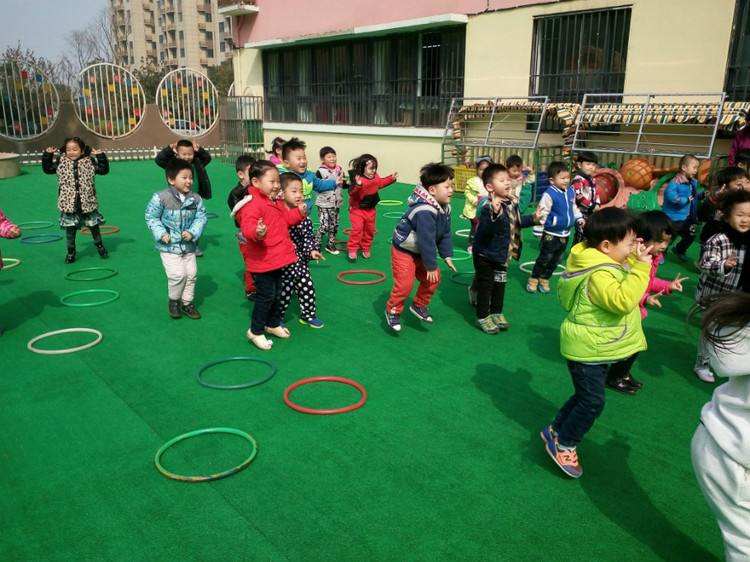 幼儿园体育教案圈圈跳