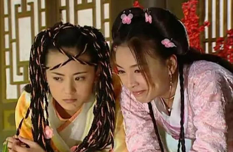 最美的年龄嫁了邱心志，如今离婚6年了，她带着12岁儿子过成这样