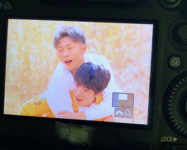 张一山吐槽王俊凯帅自己丑，王俊凯回答8个字被赞机智