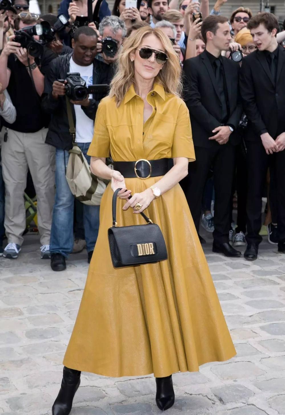 冬天来了不懂如何穿黄色衣服的小仙女们看过来