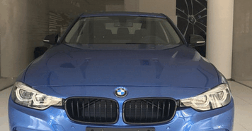 宝马车主作贱自己的爱车, 车身旧的近似报废, 可拿手一摸我吓到了