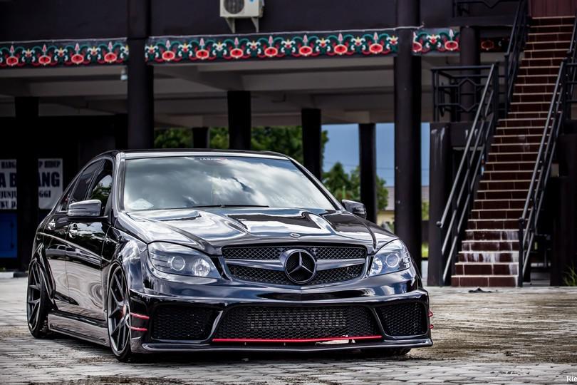 C200一样可以很吸睛！12款奔驰C200 CGI W204改装案例