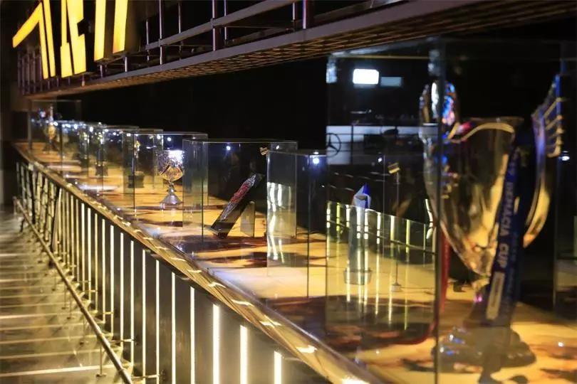 不到三个月,RNG主场就从电竞海底捞变成了大