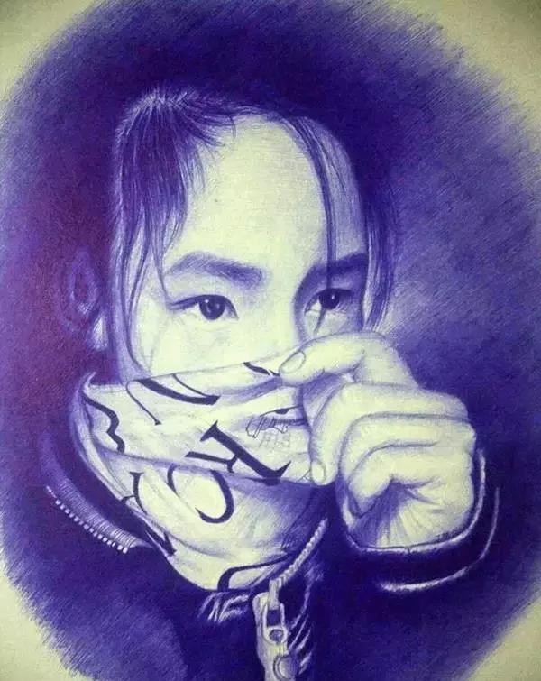 没有任何绘画基础的15岁小姑娘,她的圆珠笔下有一个感人的世界!