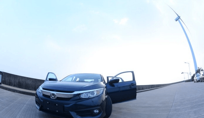 加价5000的思域还值得买吗? 车主分享用车一个月后的优缺点感受!