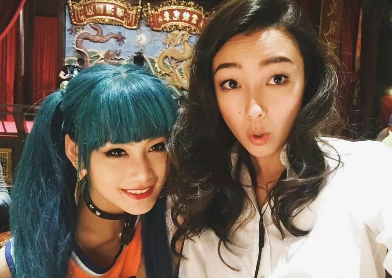 主角闪光,配角也不差,《唐人街探案》里的黑客