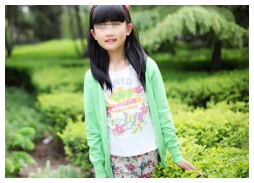 当我妈妈加班回家时,她8岁的女儿喊道:妈妈,我